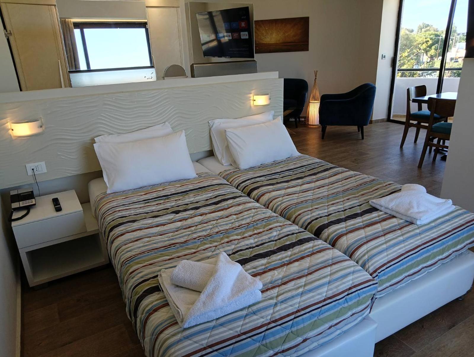 Sunny Days Hotel Иксия Екстериор снимка