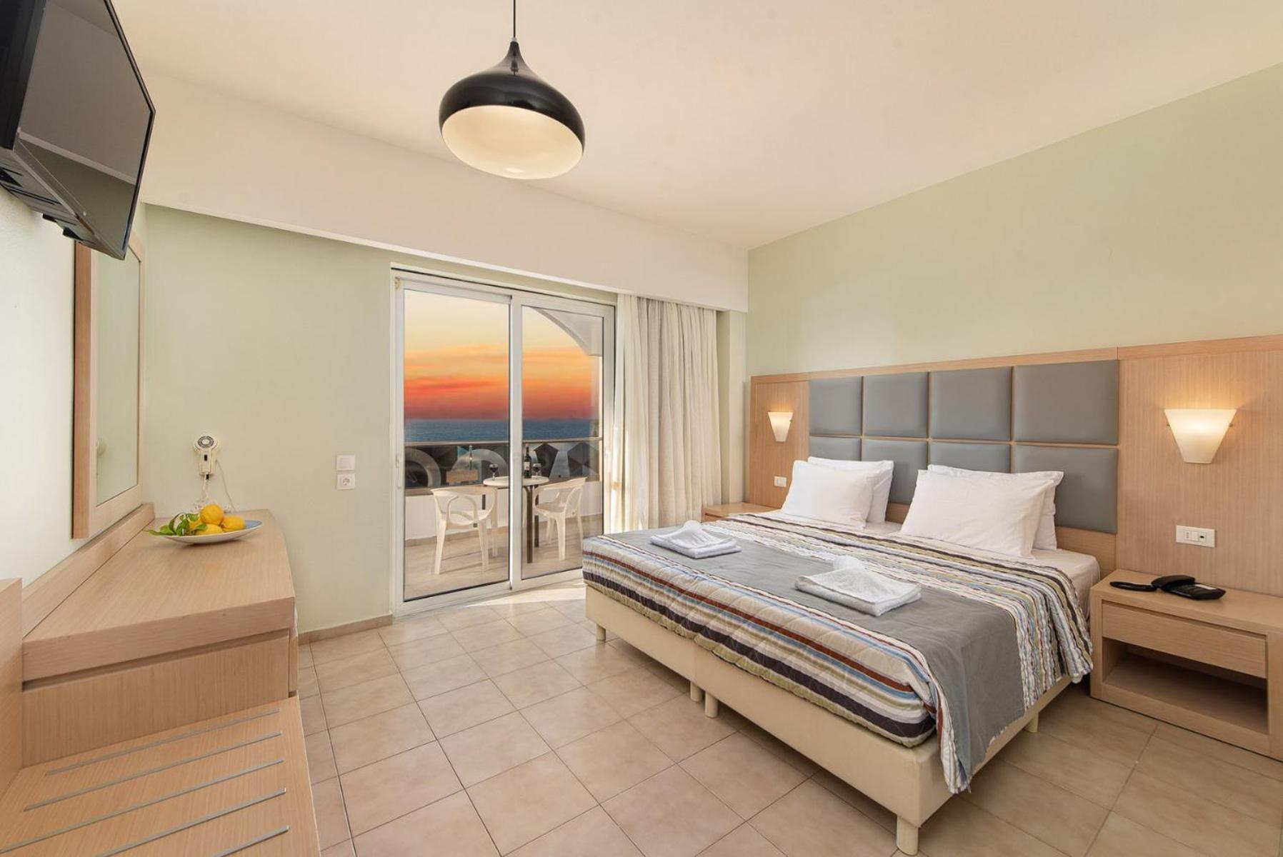 Sunny Days Hotel Иксия Екстериор снимка